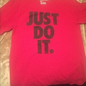 Men's Nike shirt